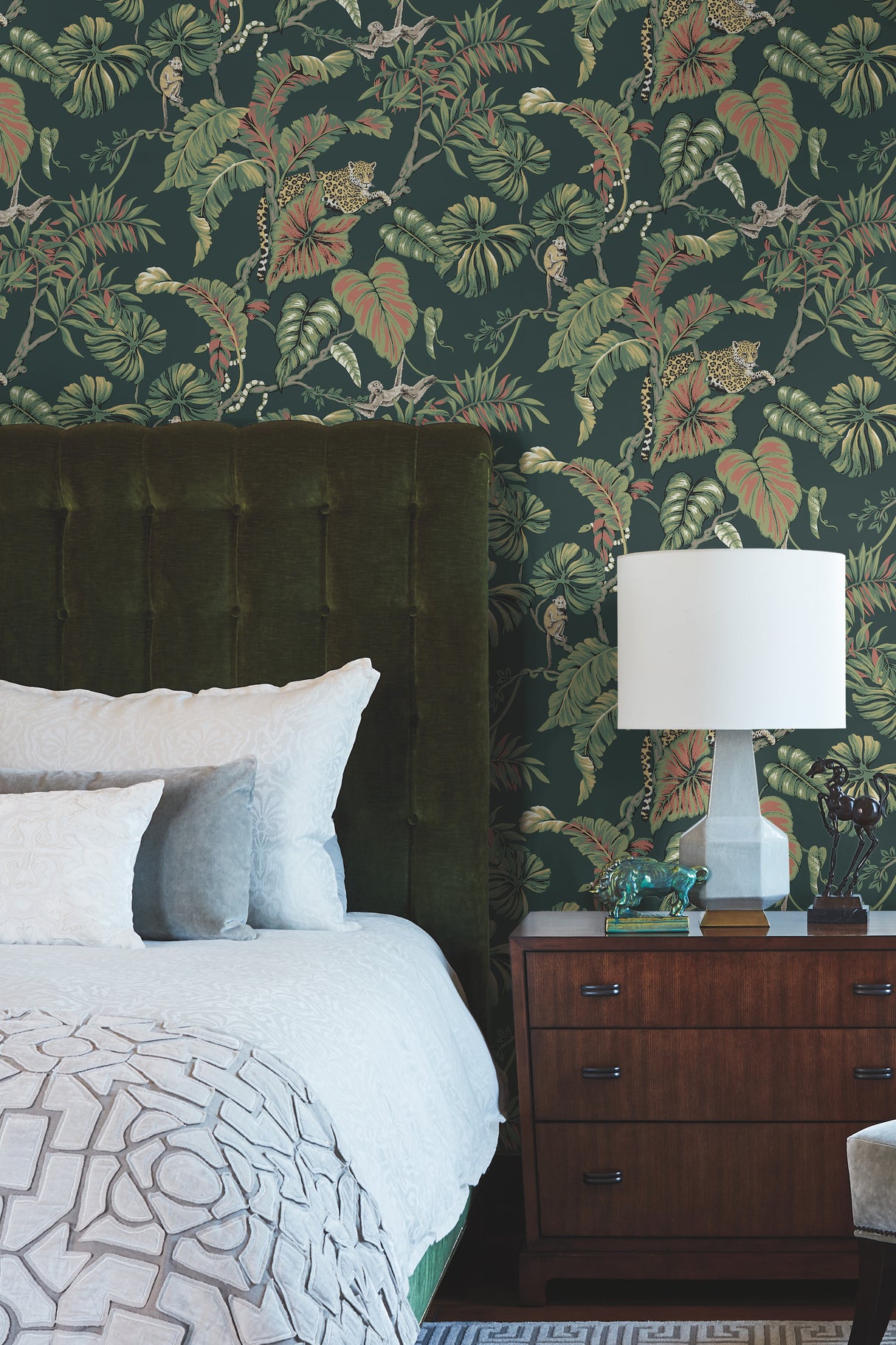 York HO2146 Jungle Cat Dark Green Wallpaper