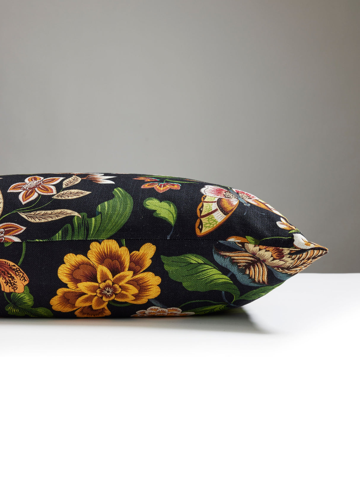 Scalamandre JP 0002SDDK1340 BOTANY BAY PILLOW - Pillow Colle