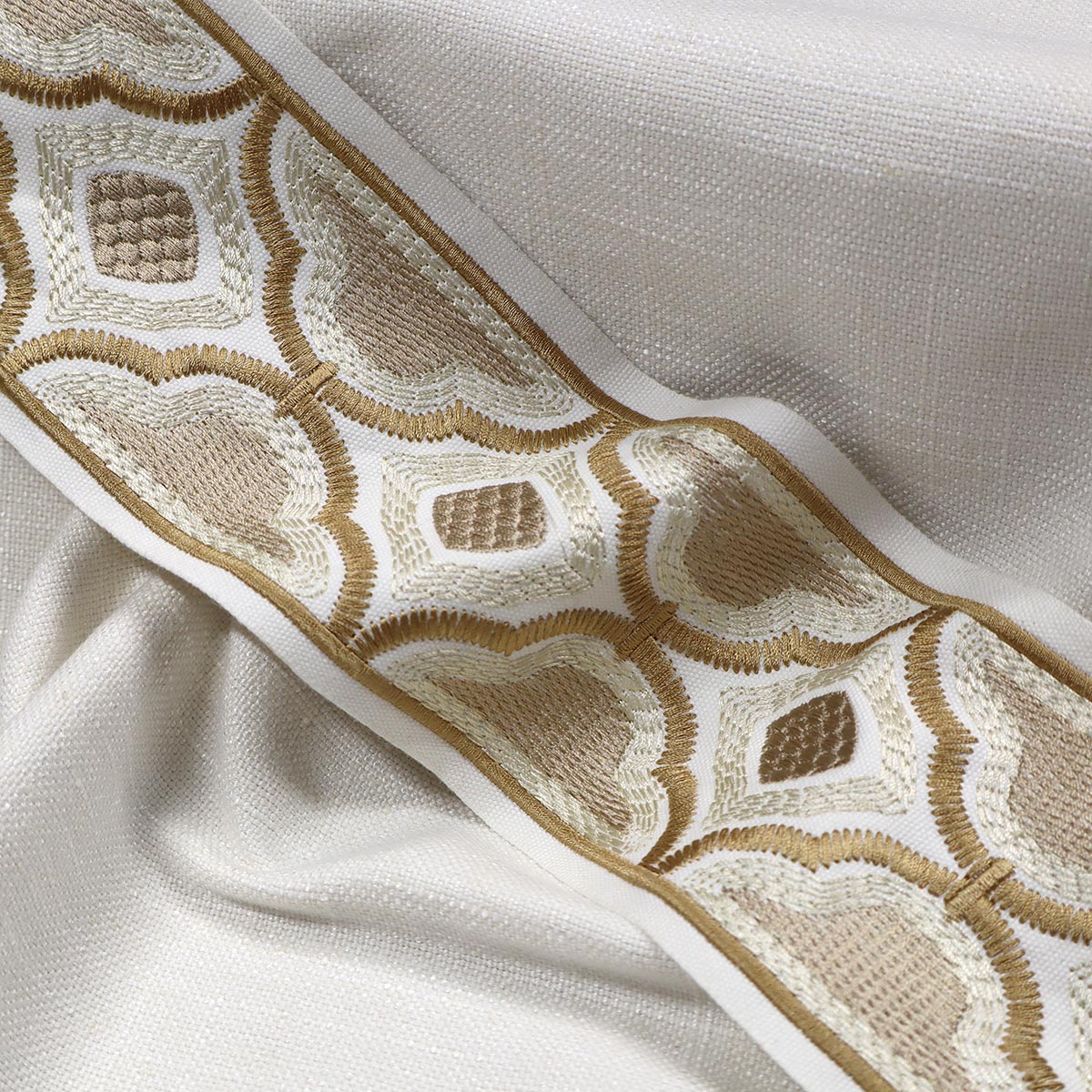 Eade’s KESWICK EMB TAPE VINTAGE VINTAGE