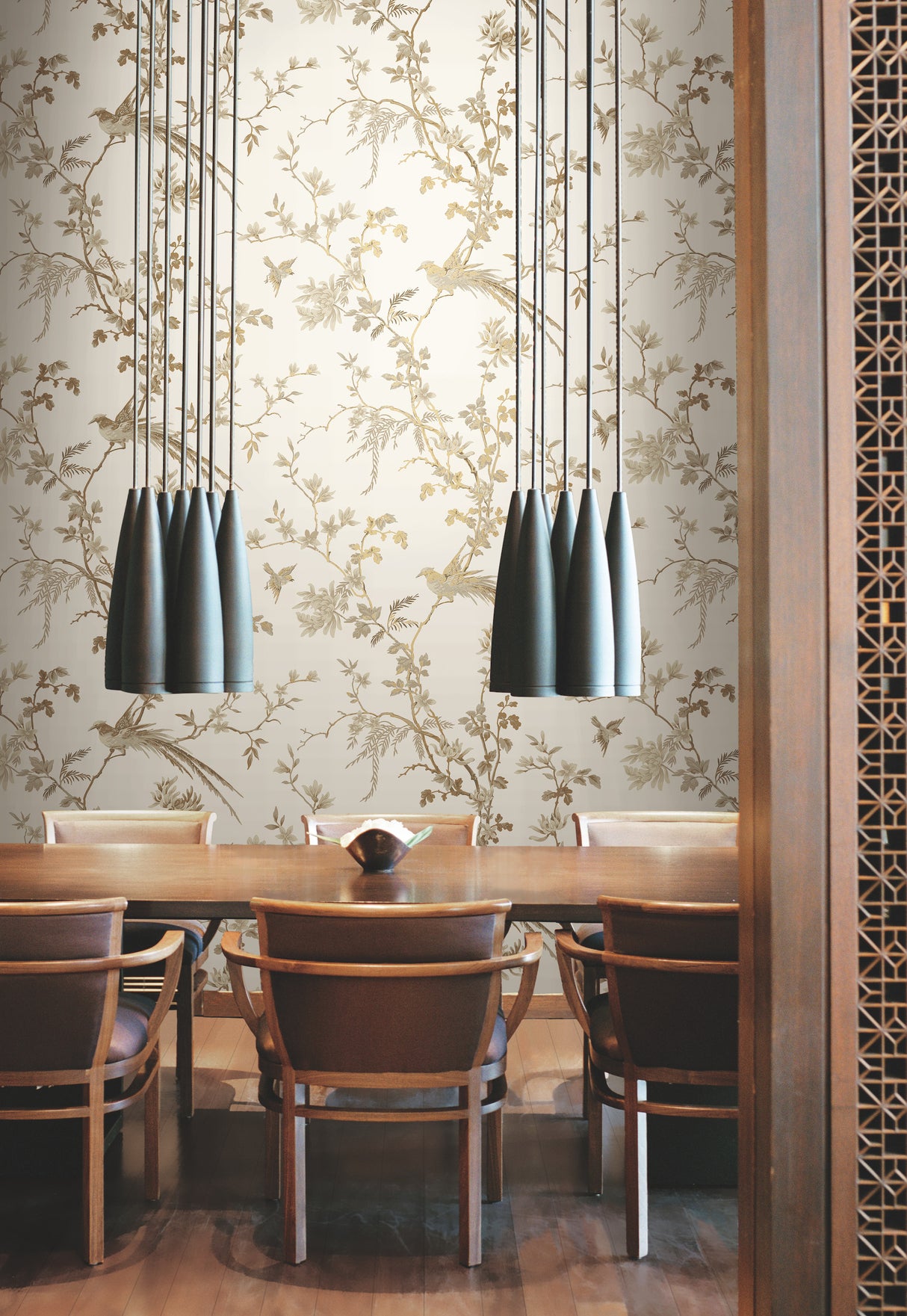 York KT2174 Bird & Blossom Chinoserie White & Gold Wallpaper