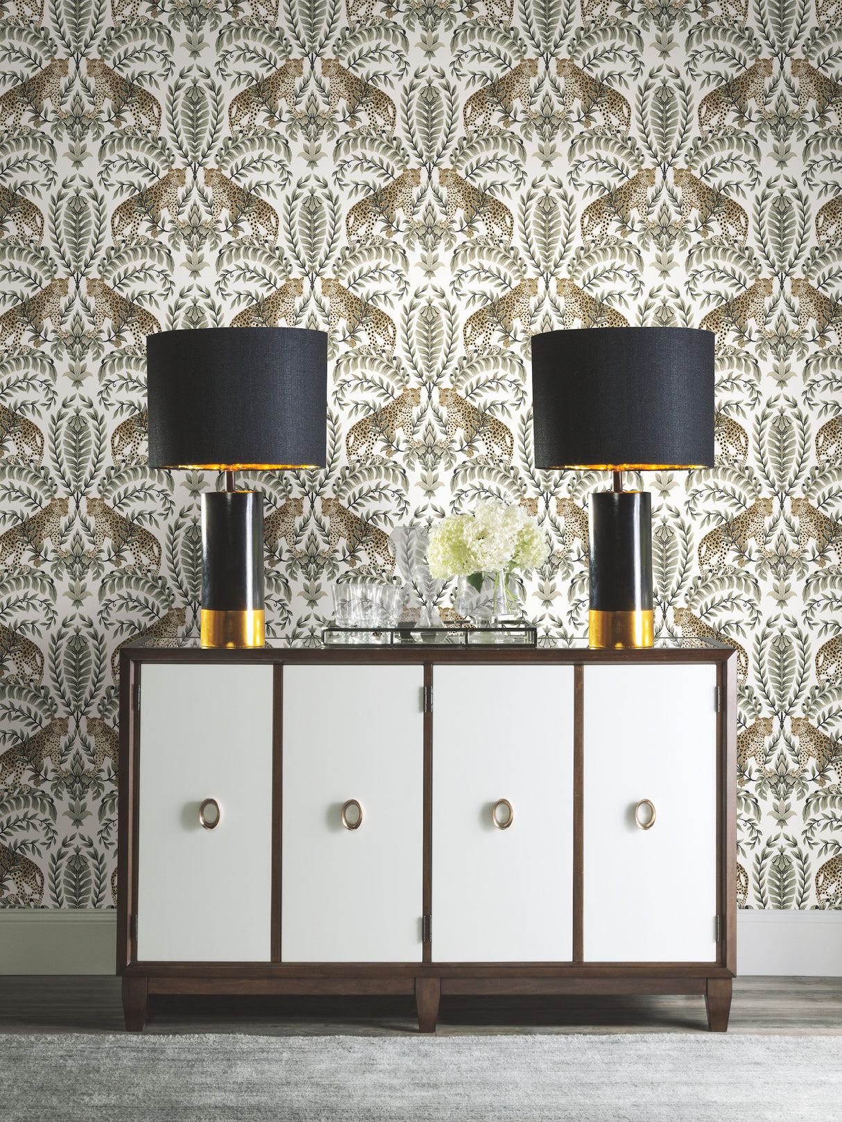 York KT2202 Jungle Leopard White & Black Wallpaper