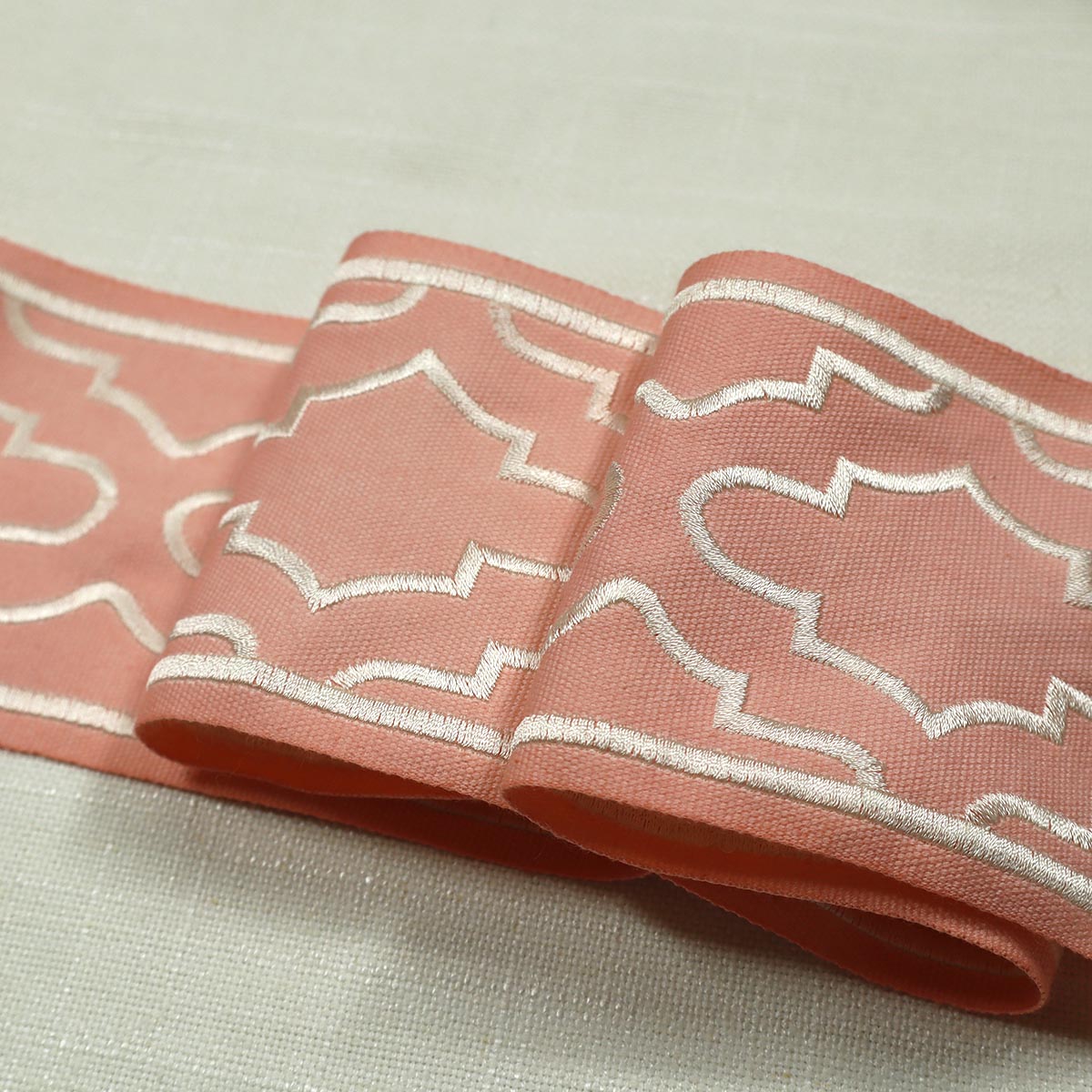 Eade’s LINDY EMB TAPE PINK PINK
