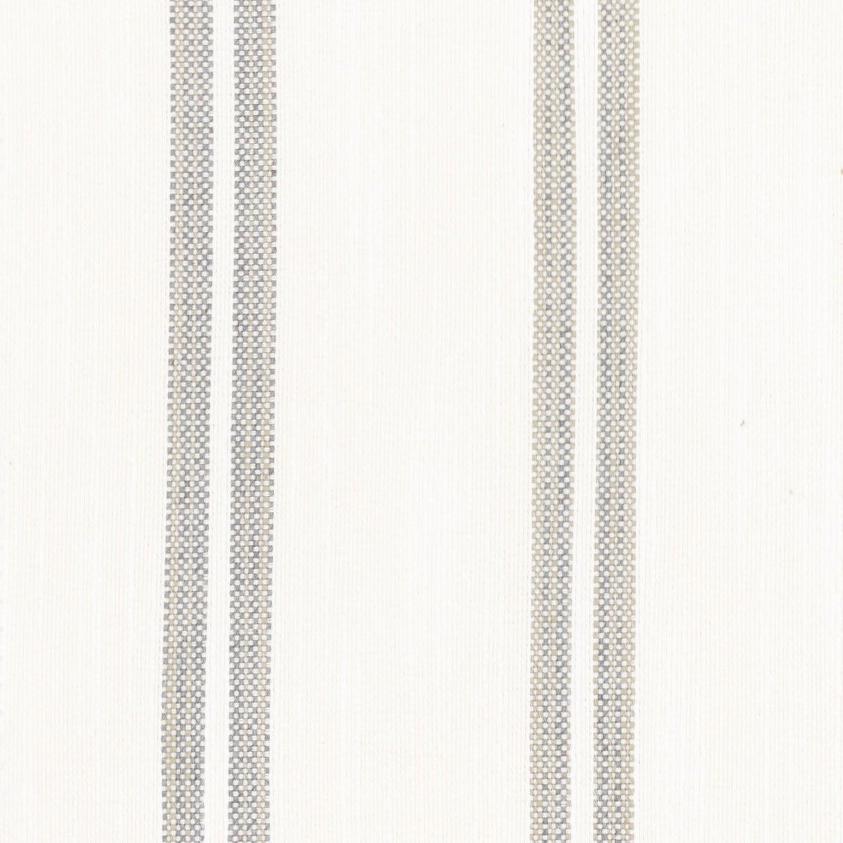 Eade's LUCY-3-sample PONGEE