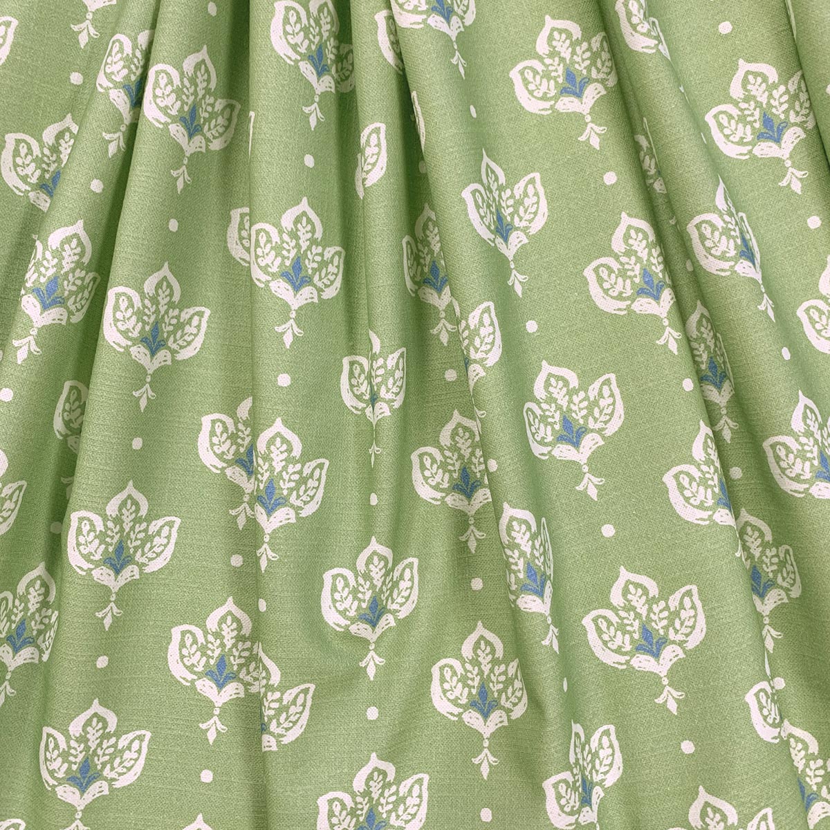 Eade’s Lillian August MOLLY GREEN GREEN