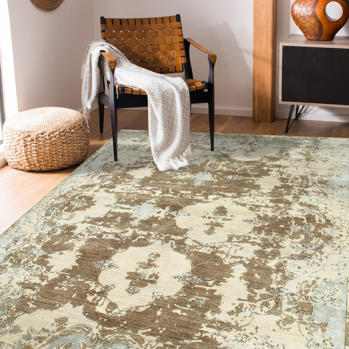 Amer Rugs MAJ-42 Majestic Botanical Area Rug