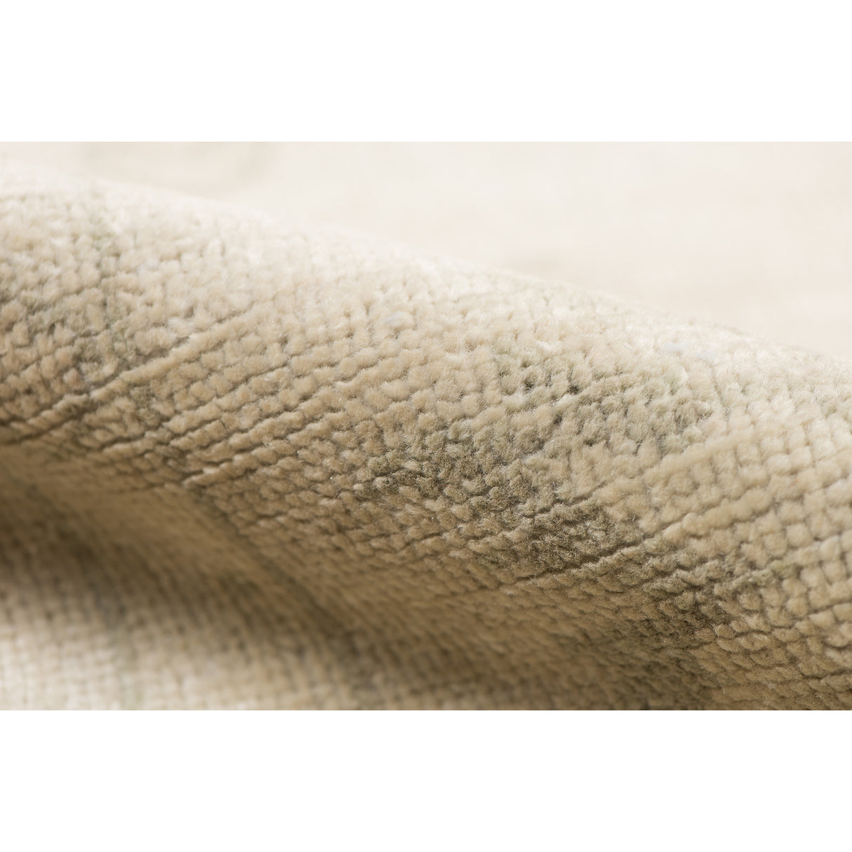 Amer Rugs MAYA-1 Maya Classic Bordered Area Rug