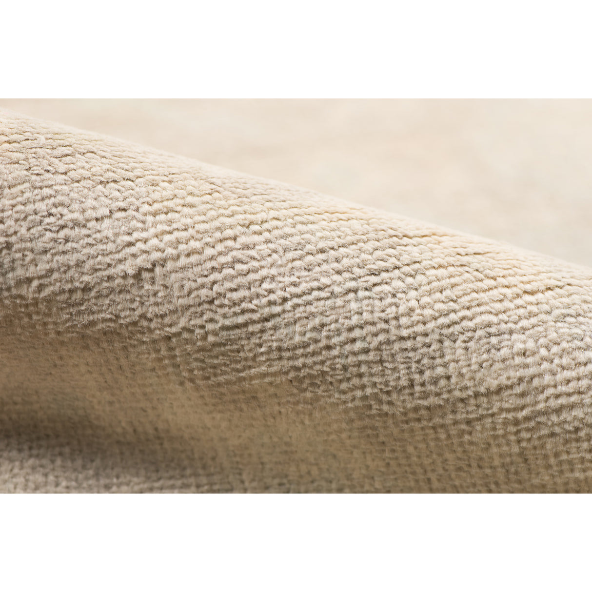 Amer Rugs MAYA-6 Maya Classic Bordered Area Rug