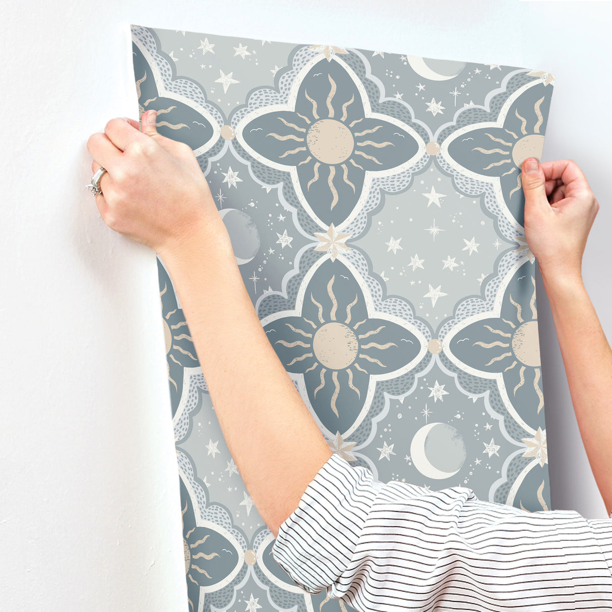 Eade’s Sol & Mane Blue