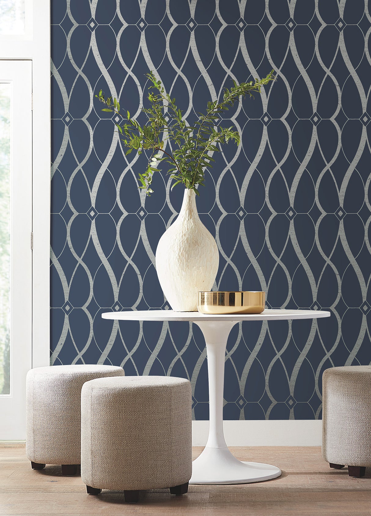 York MD7174 Graceful Geo Navy & Silver Wallpaper