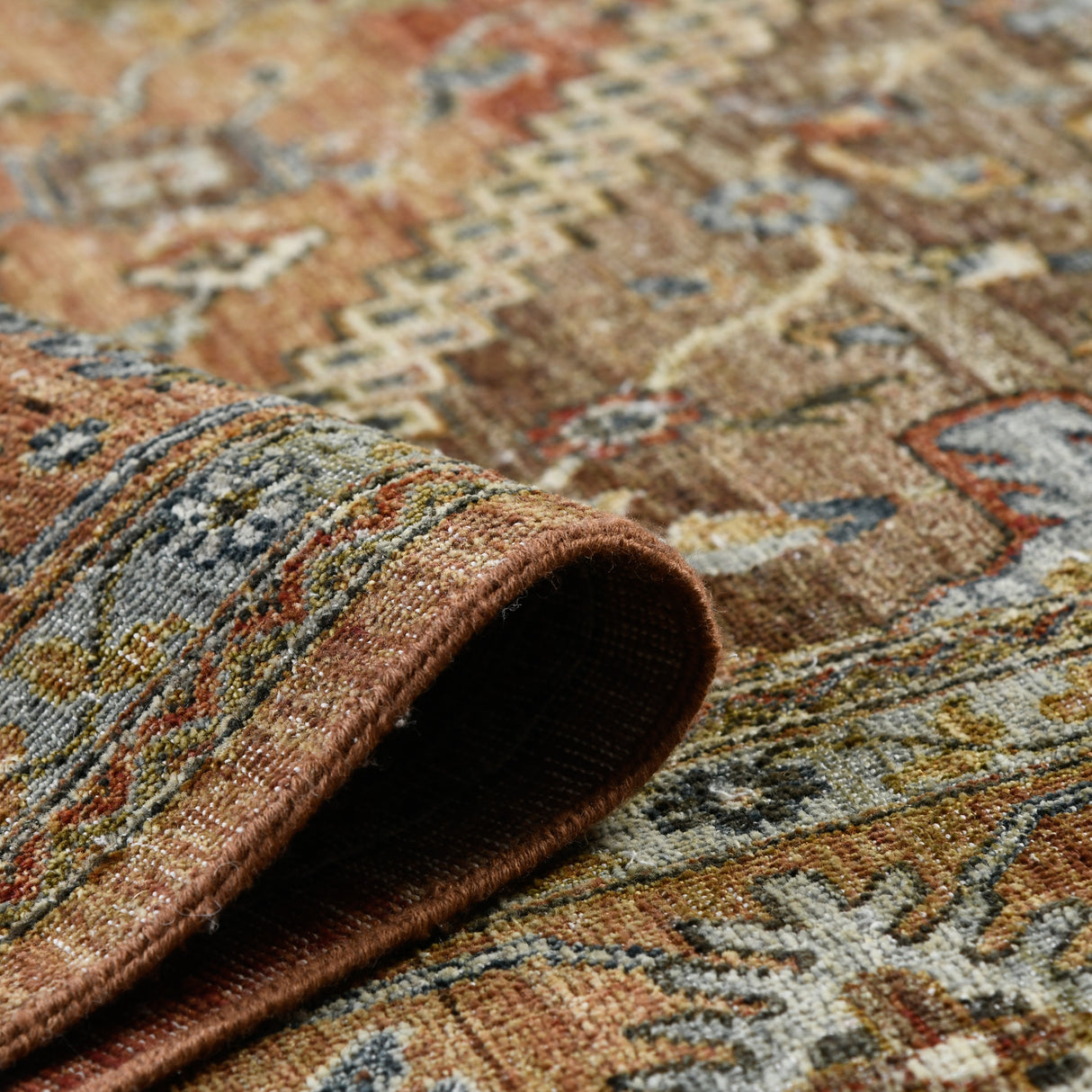 Amer Rugs MIL41215 Milano Traditional Coral 12' X 15' Area Rug