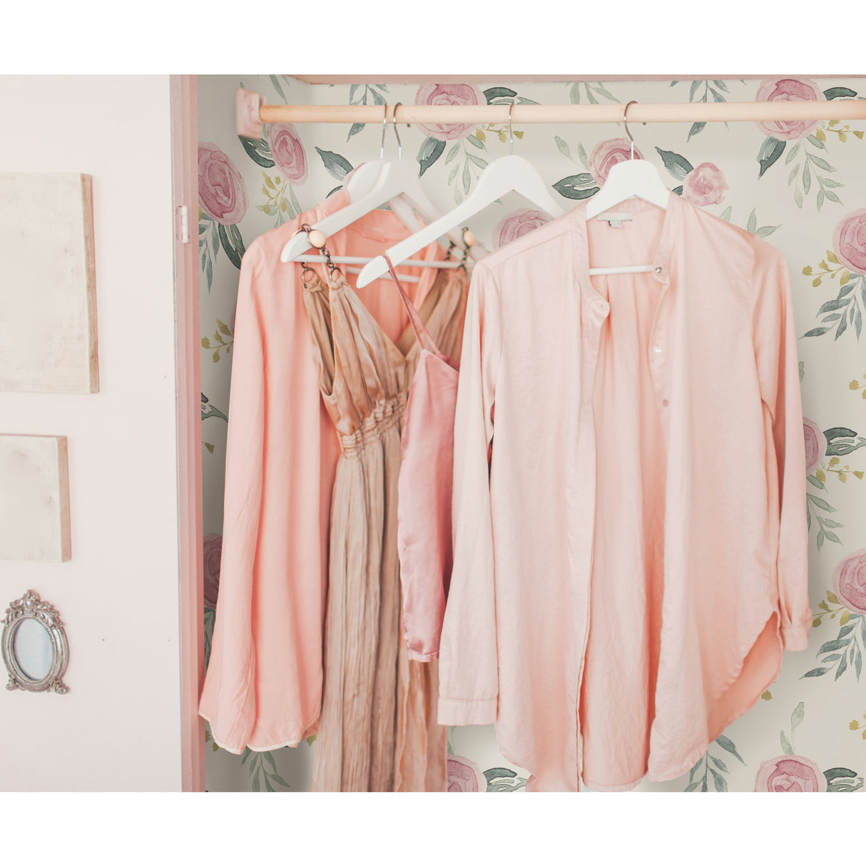 York MK1125 Watercolor Roses Pink Wallpaper