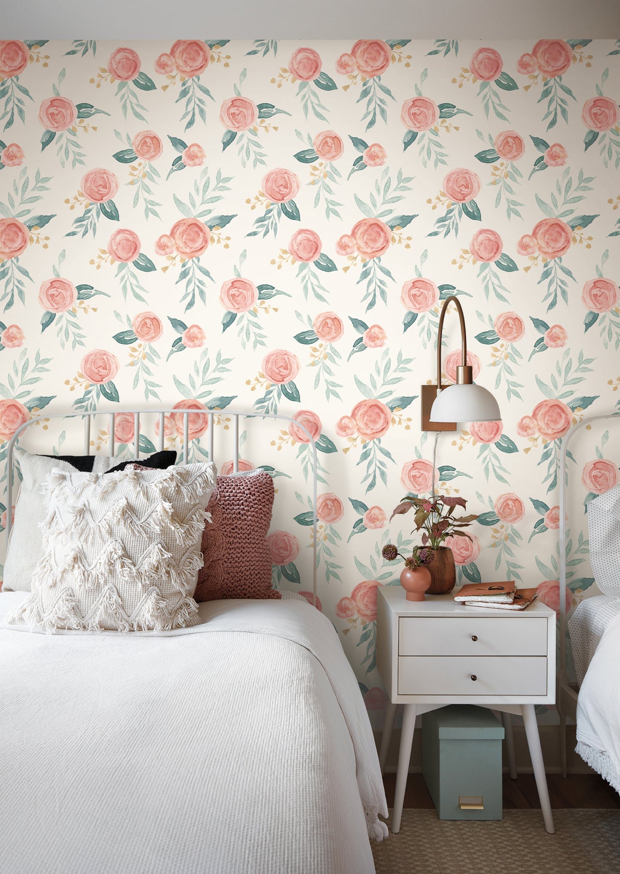 York MK1126 Watercolor Roses Red Wallpaper