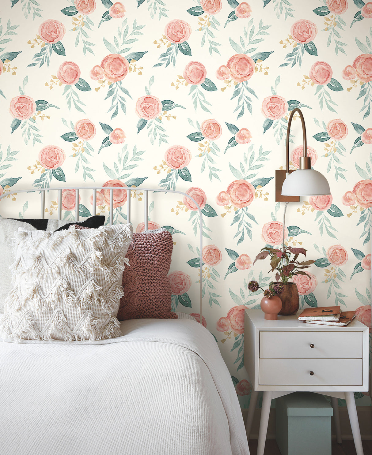York MK1126 Watercolor Roses Red Wallpaper