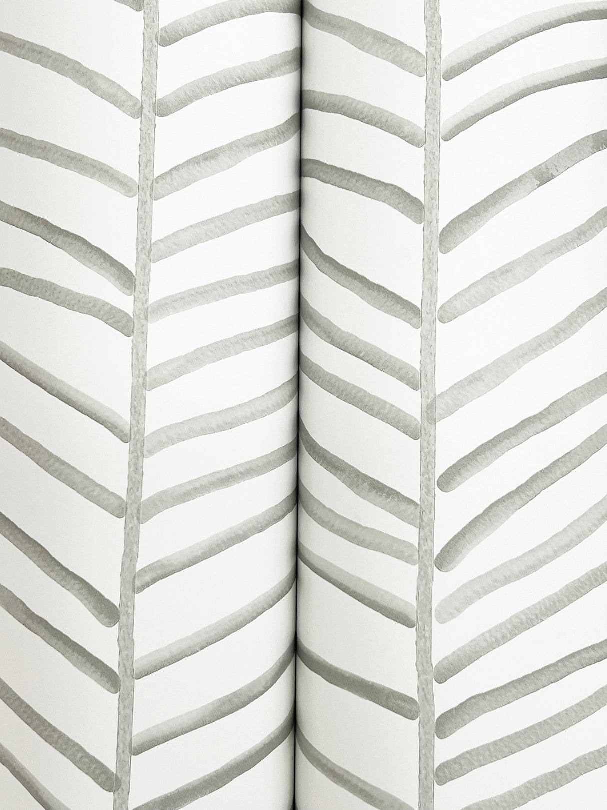 York MT5671 Cascade Palm Chevron Fog Wallpaper - Eade's Wallpaper