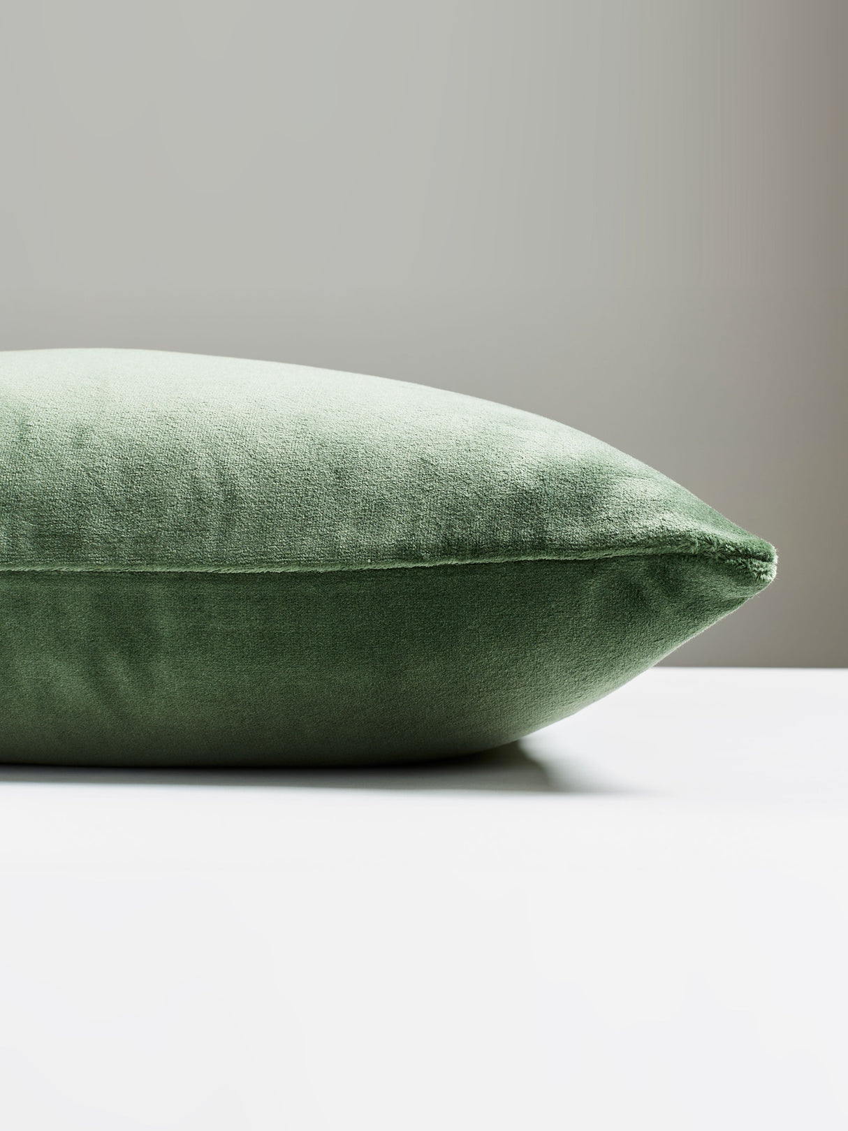Scalamandre MT 0018TORIPILL TORINO VELVET PILLOW - Pillow Co