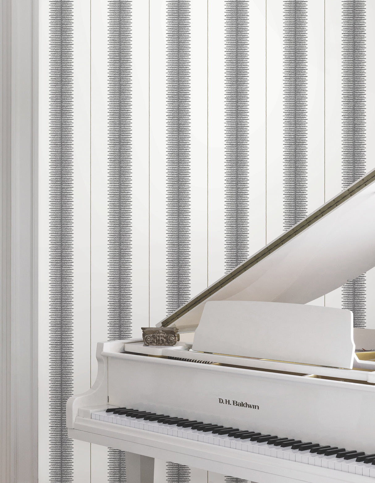 Ronald Redding MX9615 Tandem Stripe Black Wallpaper - Eade's Wallpaper