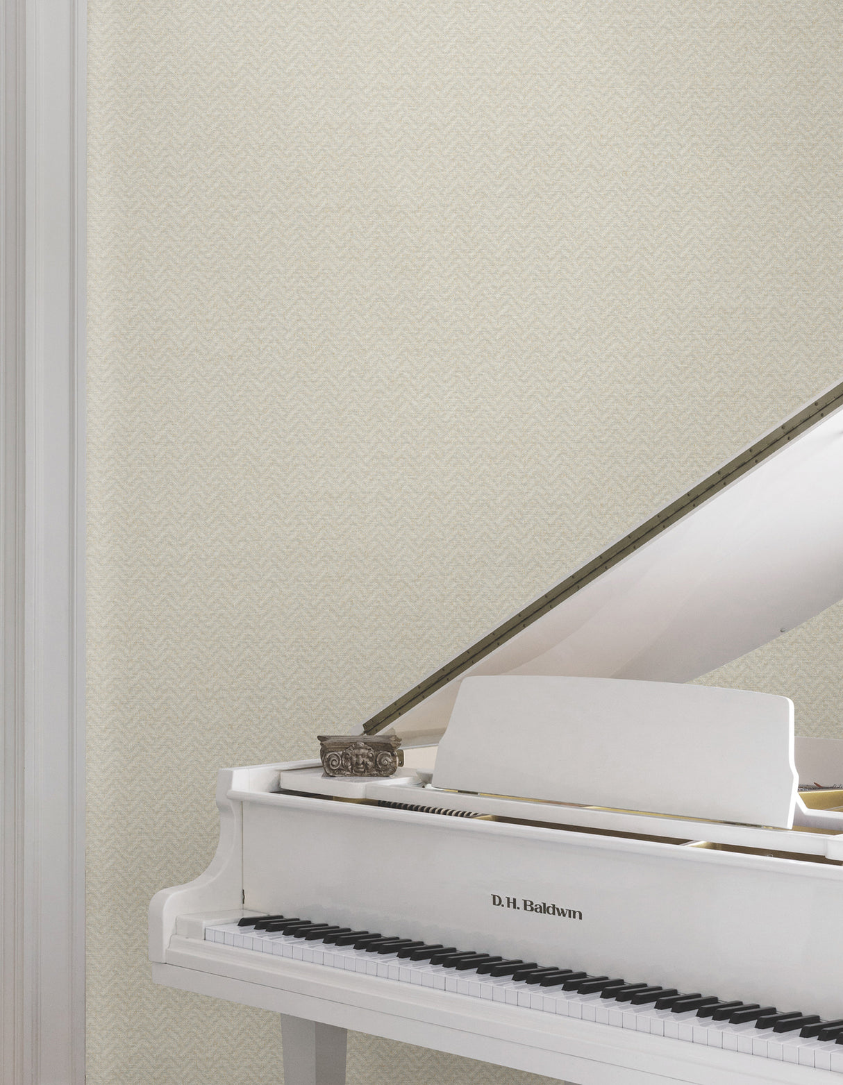 Ronald Redding MX9674 Regent Soft Grey Wallpaper - Eade's Wallpaper