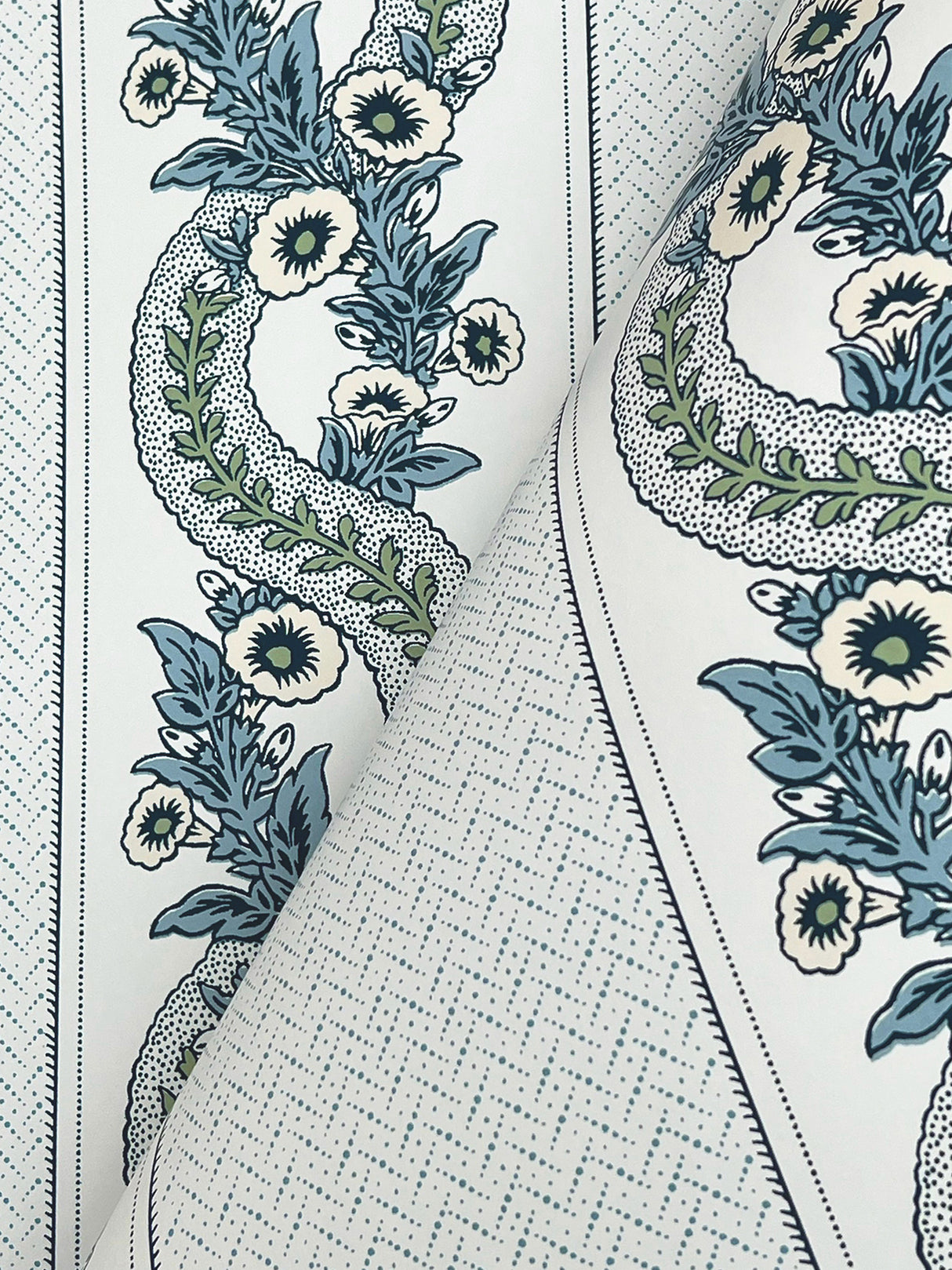 Ronald Redding MX9692 Abbey's Garland Aqua Wallpaper - Eade's Wallpaper