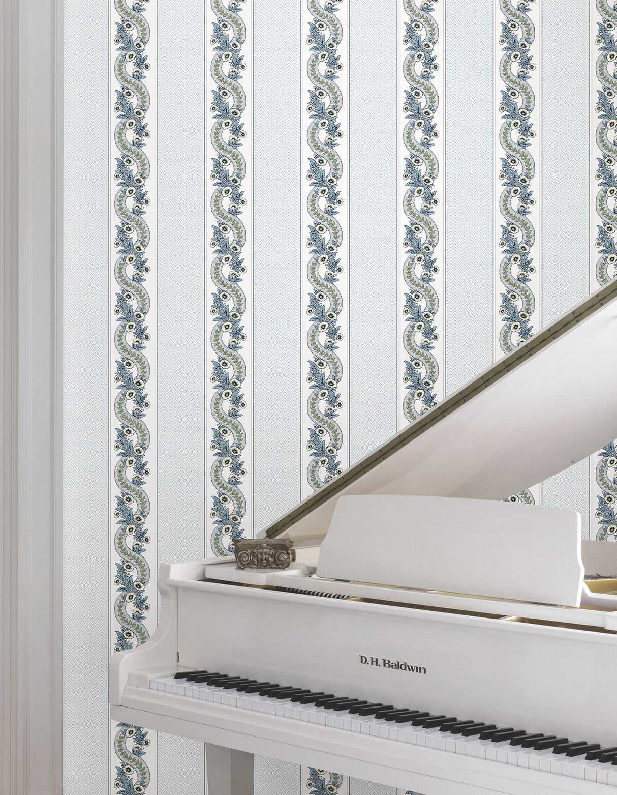 Ronald Redding MX9692 Abbey's Garland Aqua Wallpaper - Eade's Wallpaper