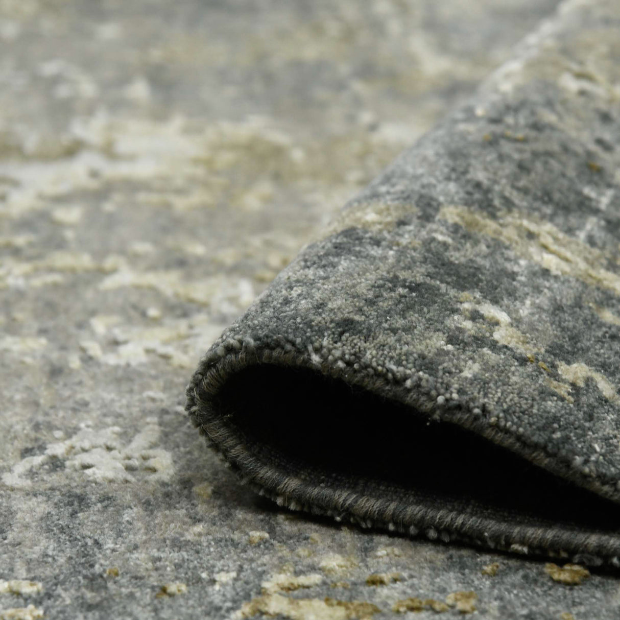 Amer Rugs MYS-10 Mystique Abstract Design Area Rug