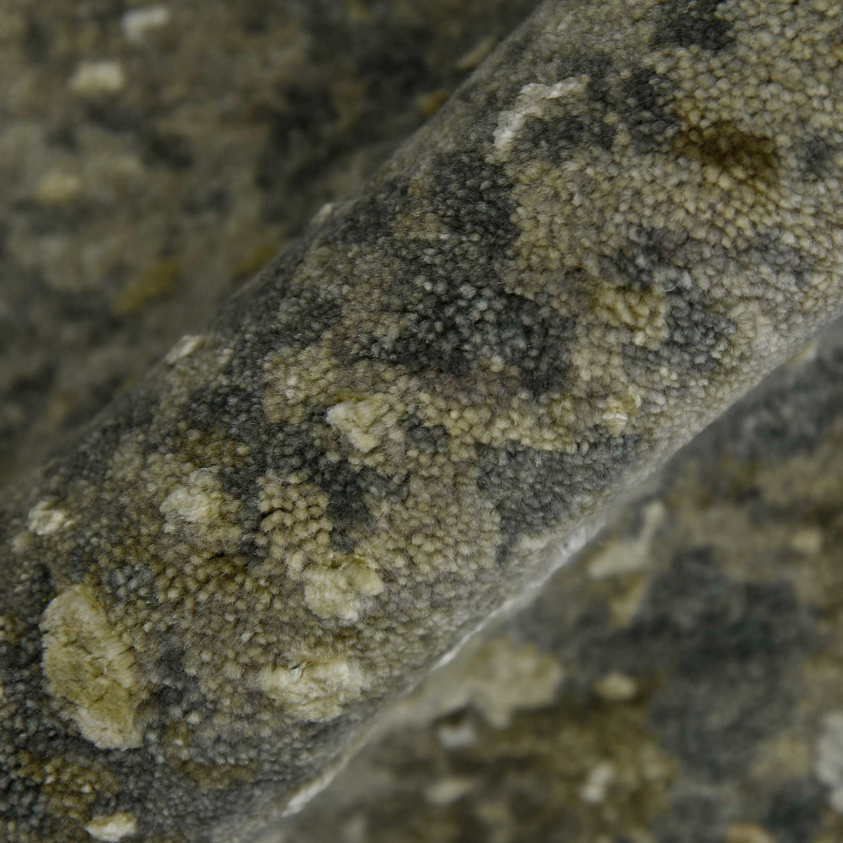 Amer Rugs MYS-10 Mystique Abstract Design Area Rug