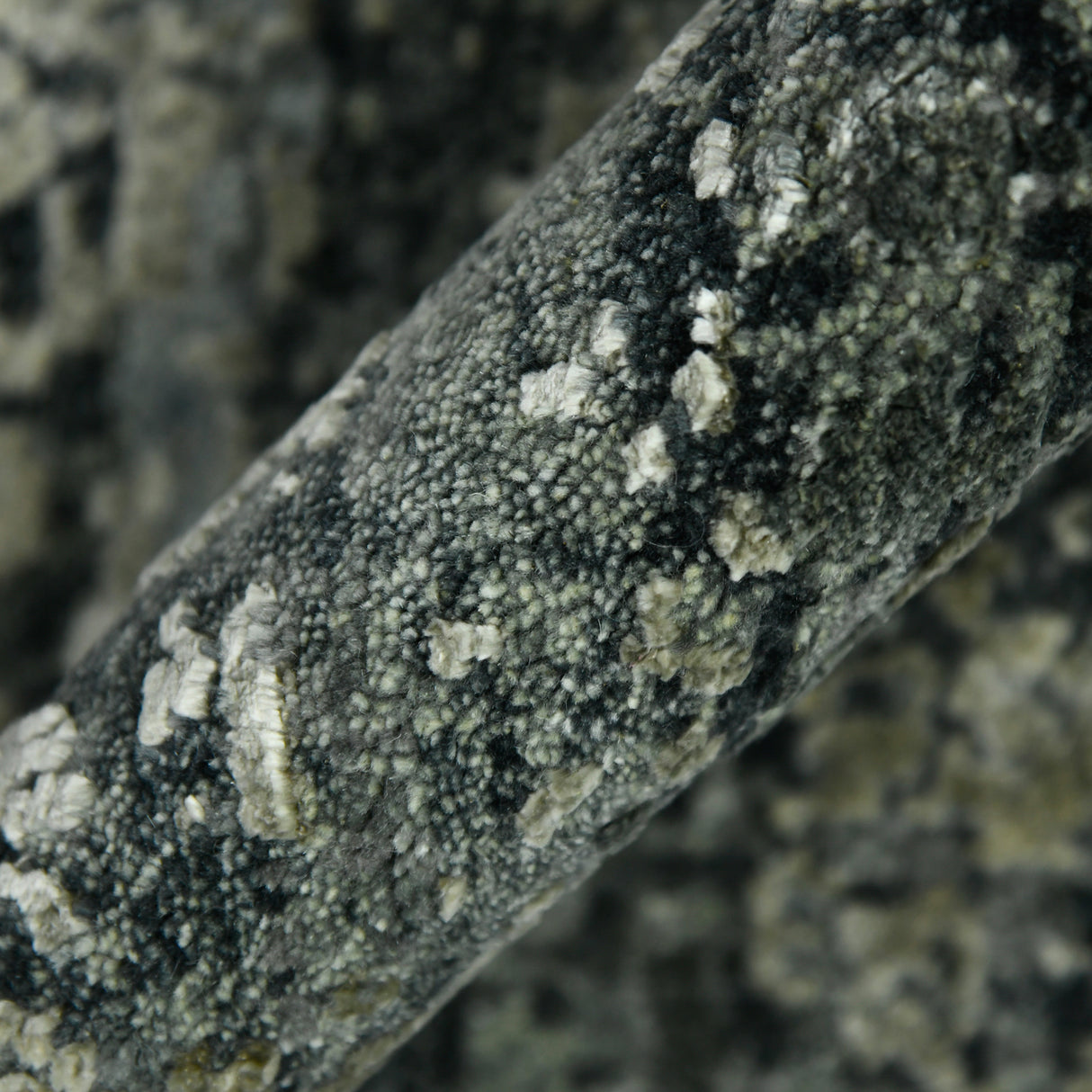 Amer Rugs MYS-23 Mystique Abstract Design Area Rug