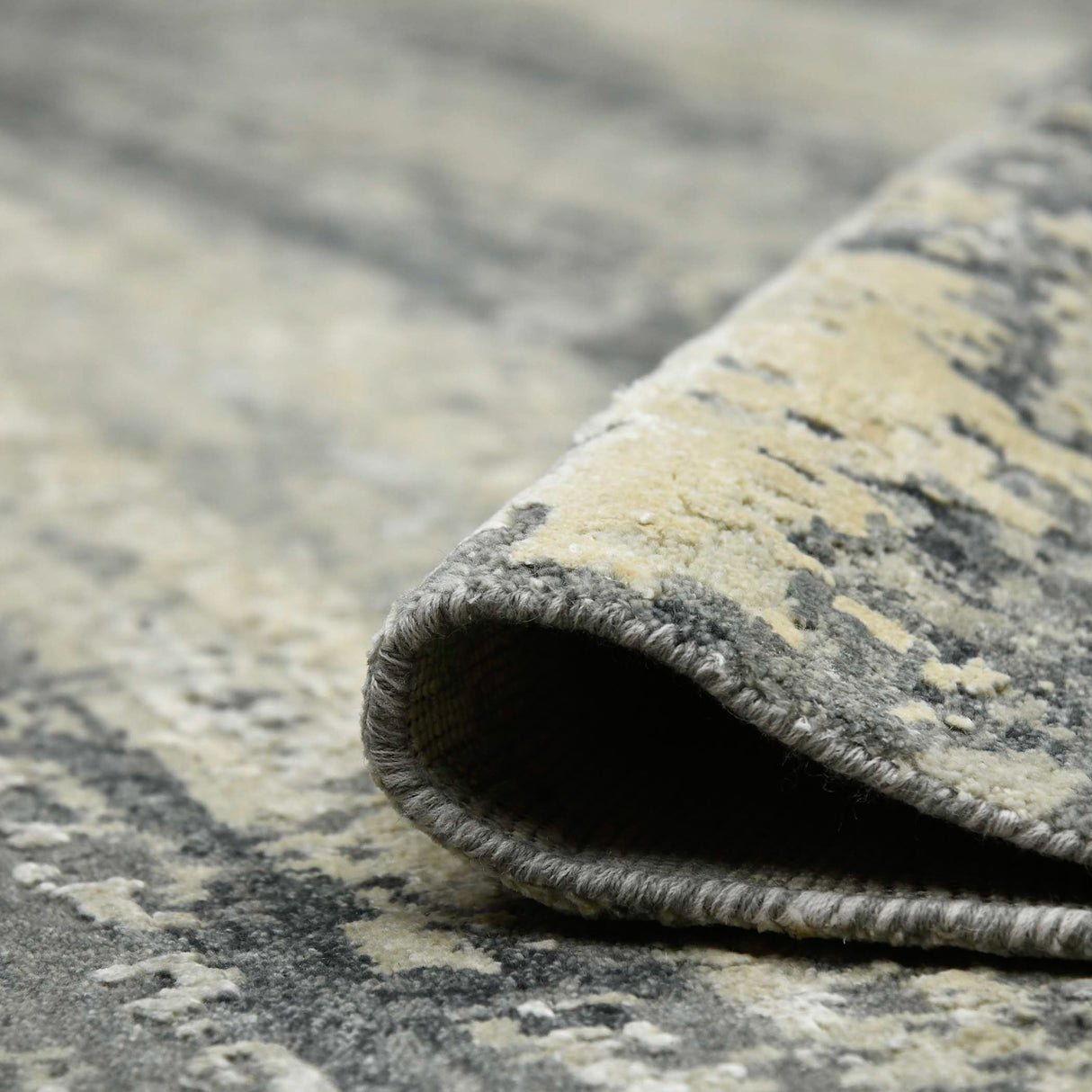 Amer Rugs MYS-47 Mystique Abstract Design Area Rug