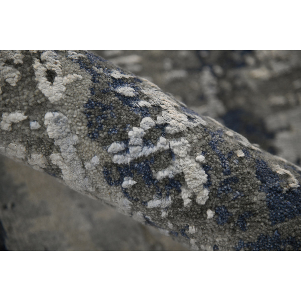 Amer Rugs MYS-48 Mystique Abstract Design Area Rug