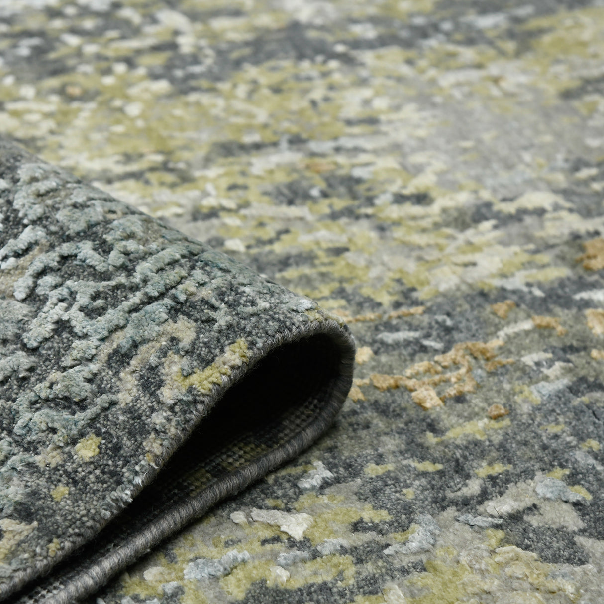 Amer Rugs MYS-8 Mystique Abstract Design Area Rug