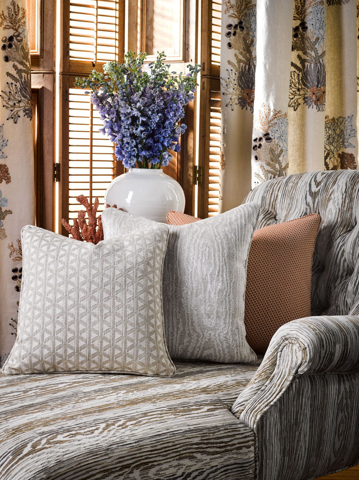 Scalamandre NK 0007CROS NEWSPRINT CROSS CHANNEL Fabric - Eade's Wallpaper