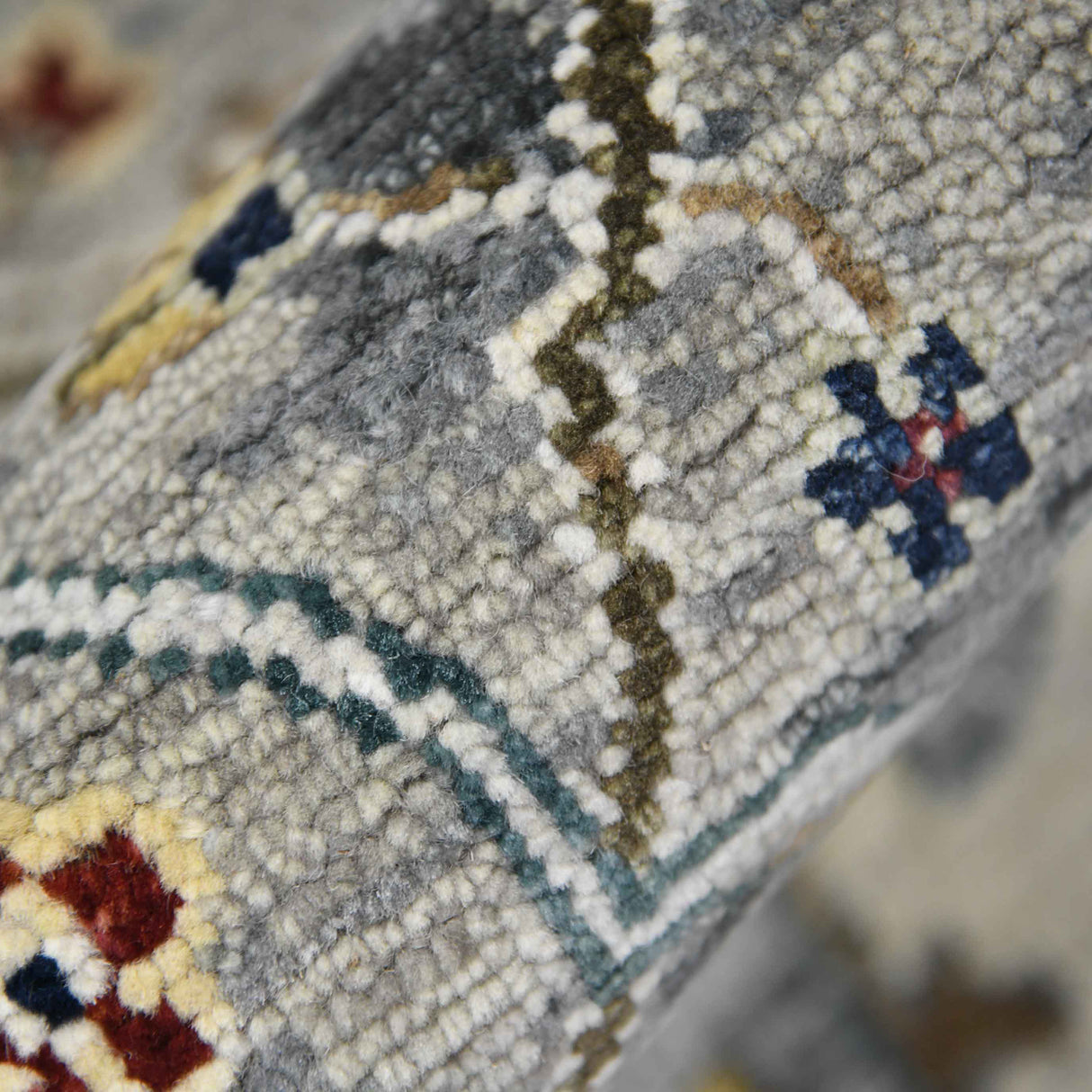 Amer Rugs NUI-74 Nuit Arabe Classic Bordered Area Rug