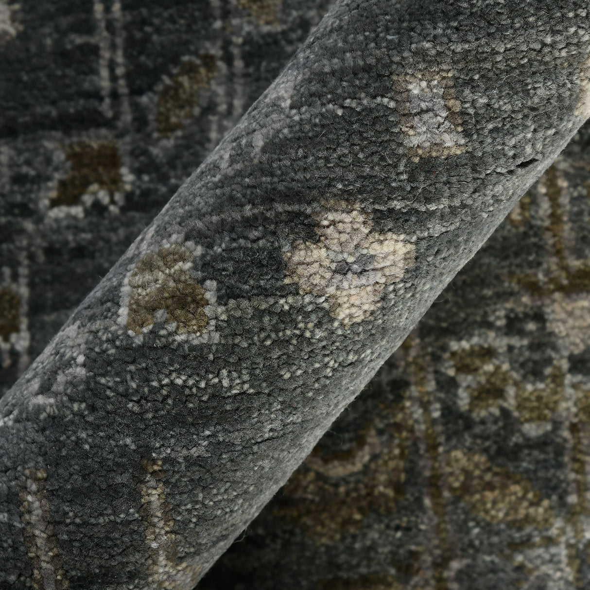 Amer Rugs NUI-2 Nuit Arabe Classic Bordered Area Rug