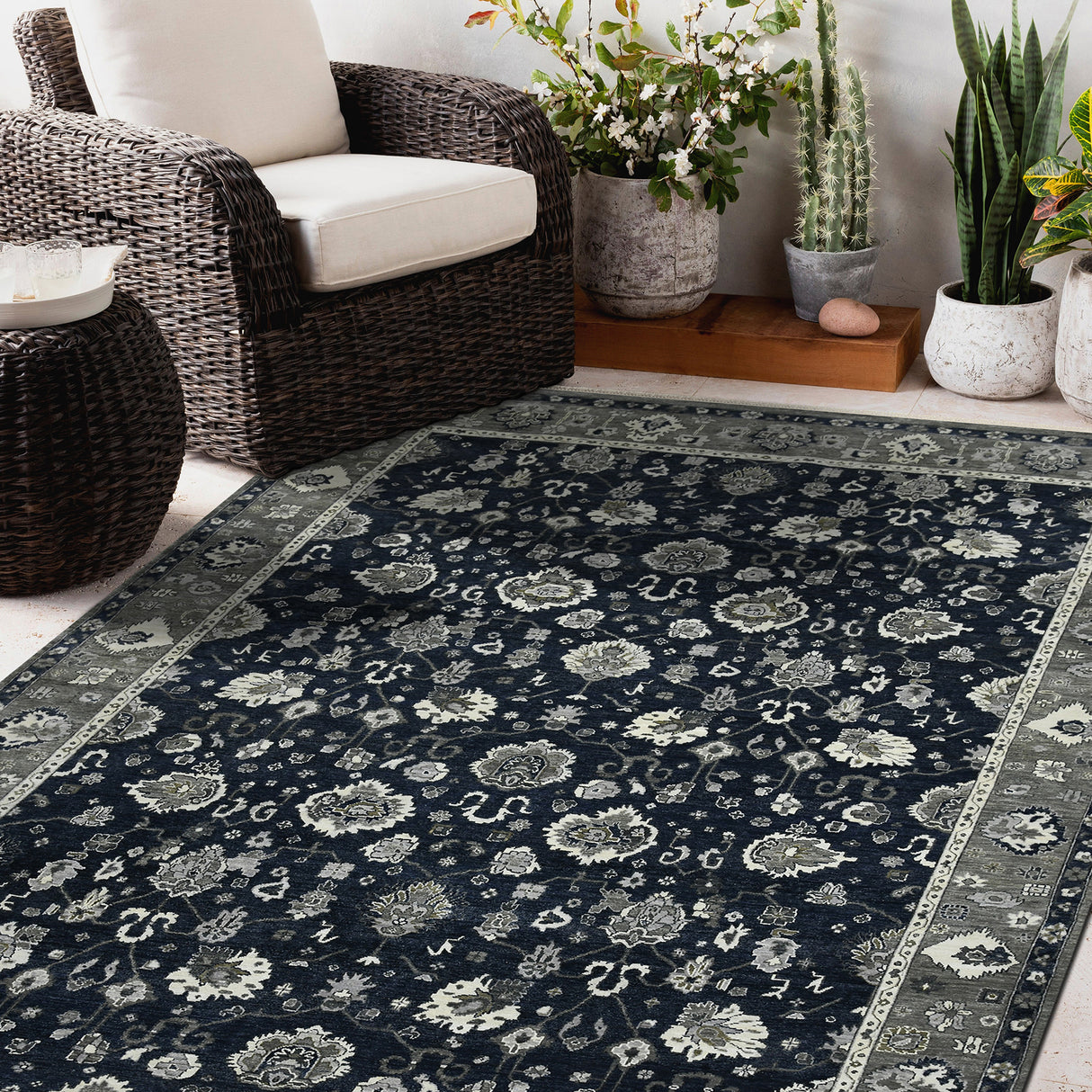Amer Rugs NUI-20 Nuit Arabe Classic Bordered Area Rug