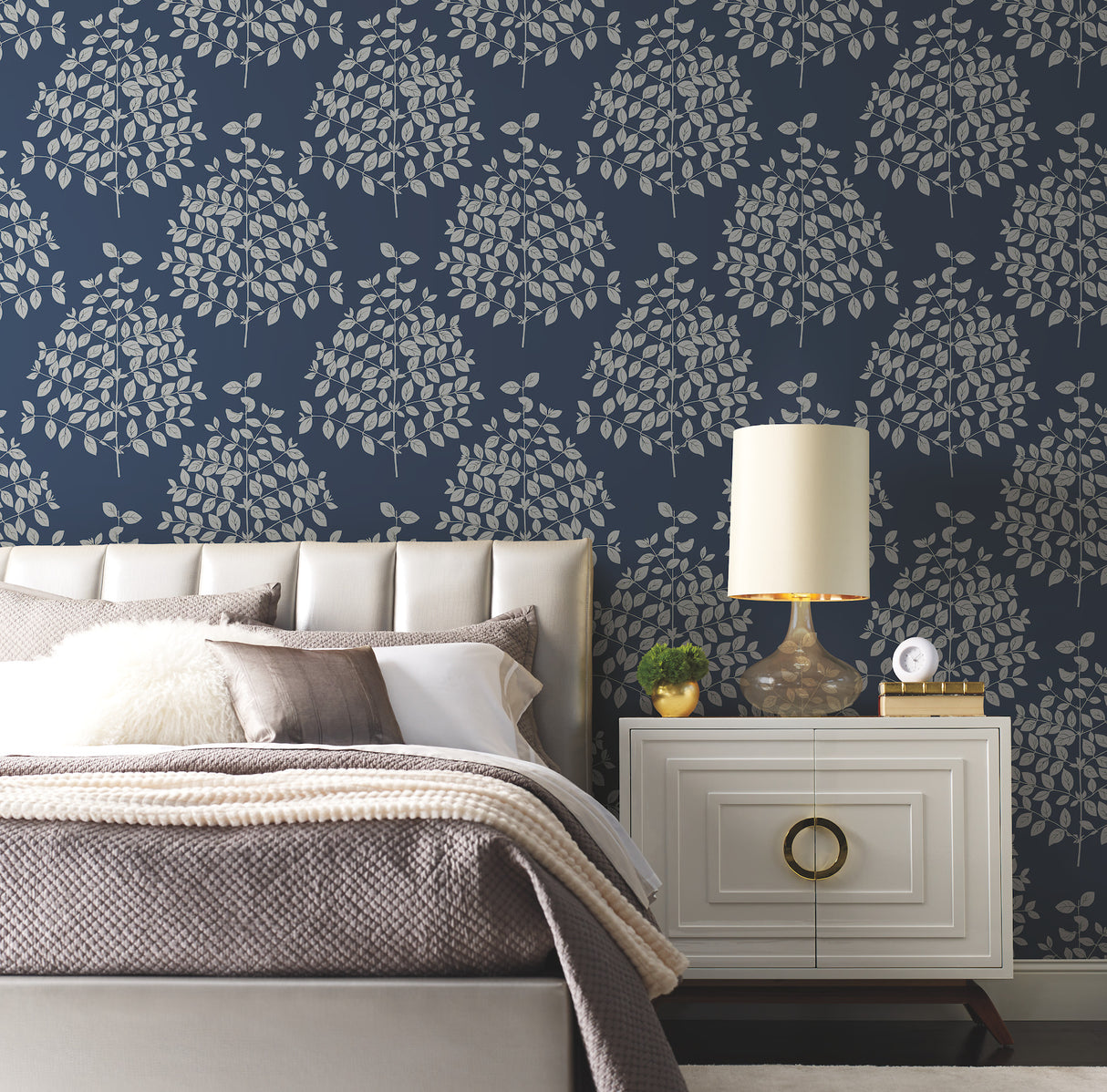 York OS4257 Tender Navy & Silver Wallpaper