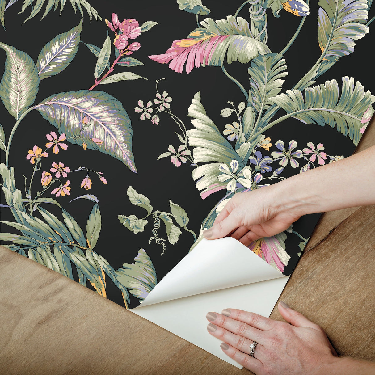 York PSW1371RL Fiji Garden Premium Peel + Stick Wallpaper - Eade's Wallpaper