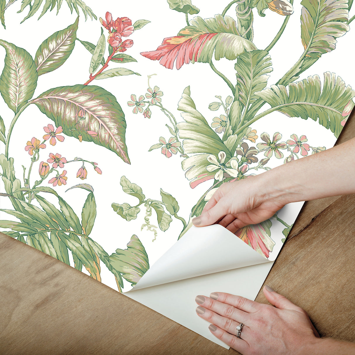 Eade’s Fiji Garden White Multi