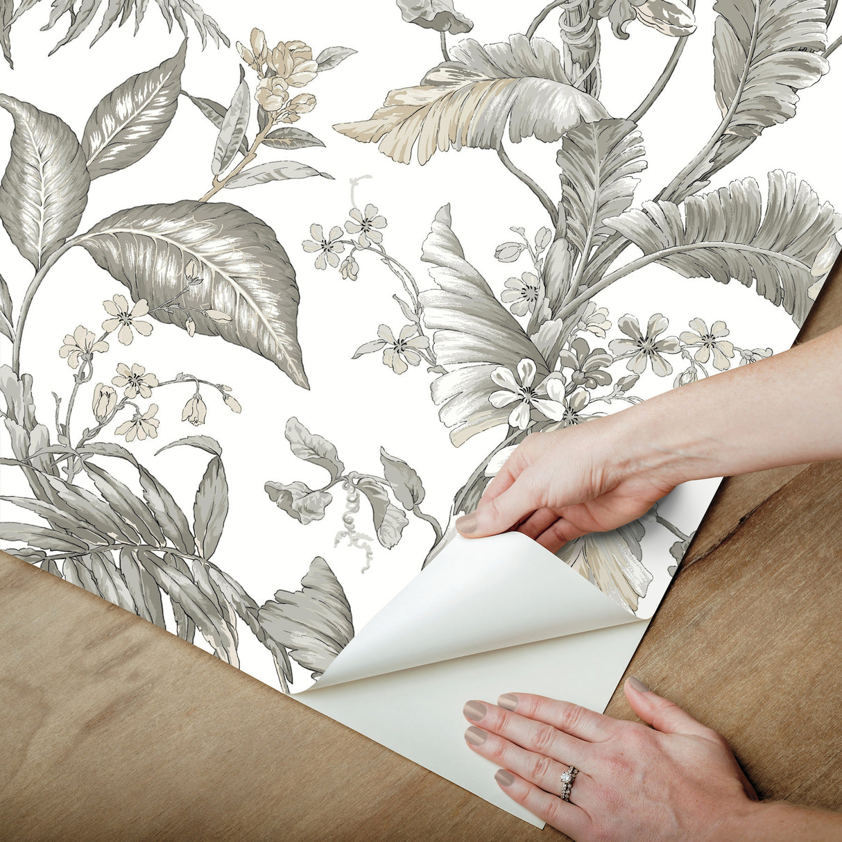 Eade’s Fiji Garden Black & White