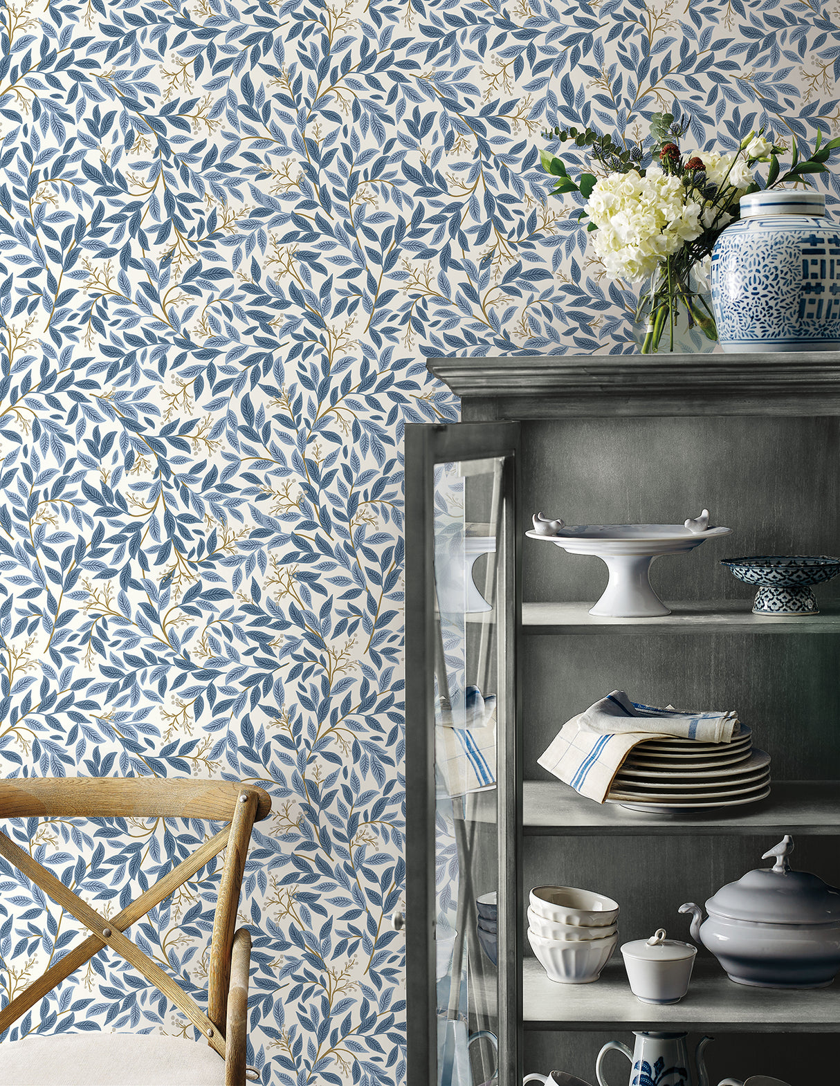 York PSW1469RL Willowberry Blue & White Peel & Stick Wallpaper