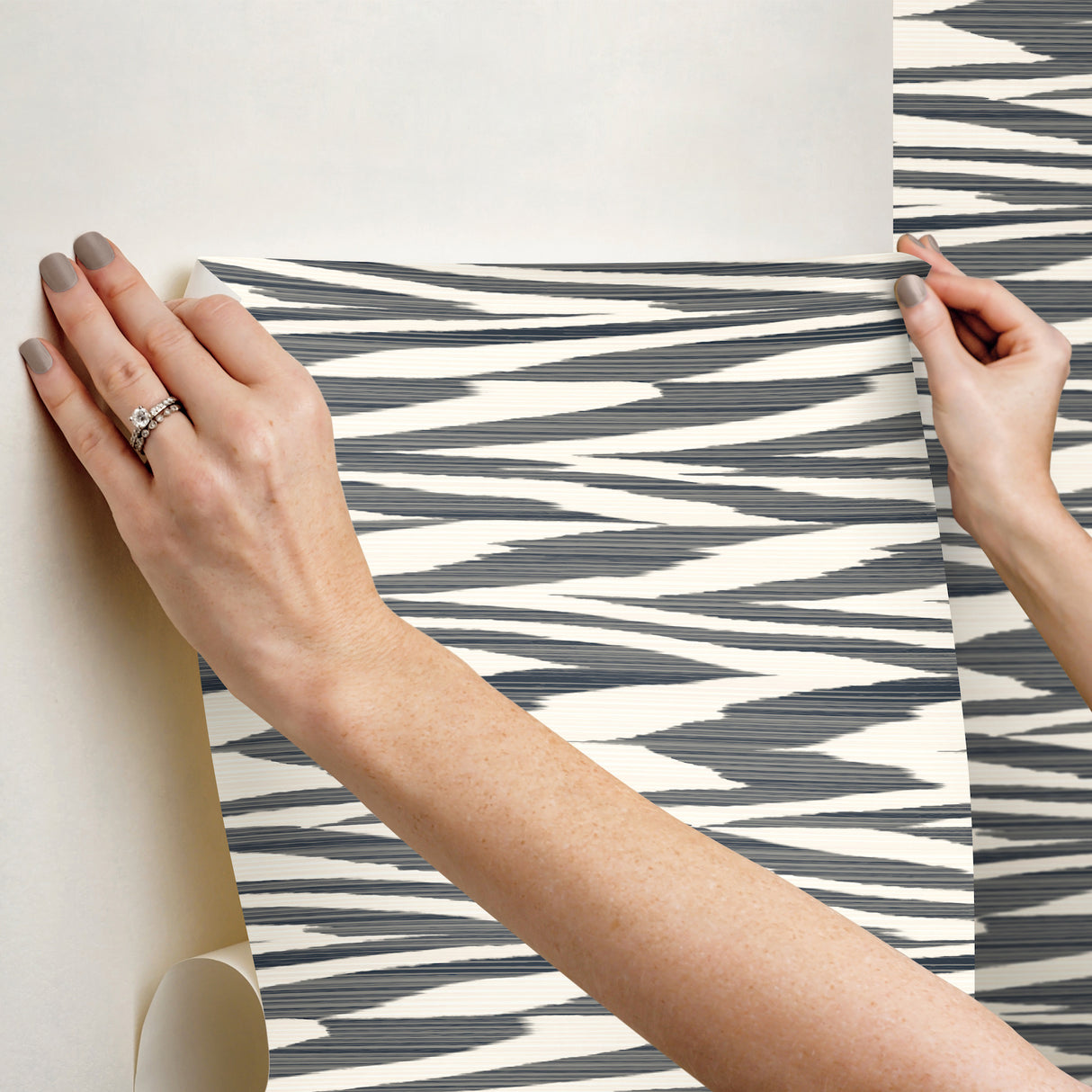 Eade’s Flamed Zig Zag Black