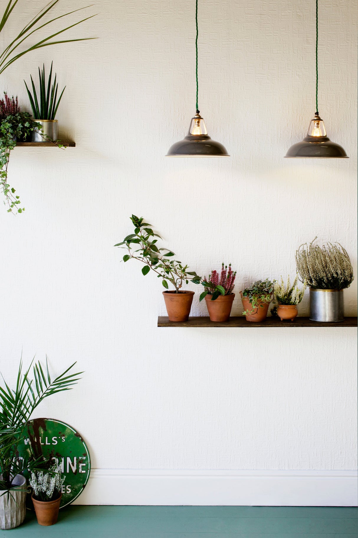 Brewster RD0602 Edward Paintable Supaglypta Wallpaper