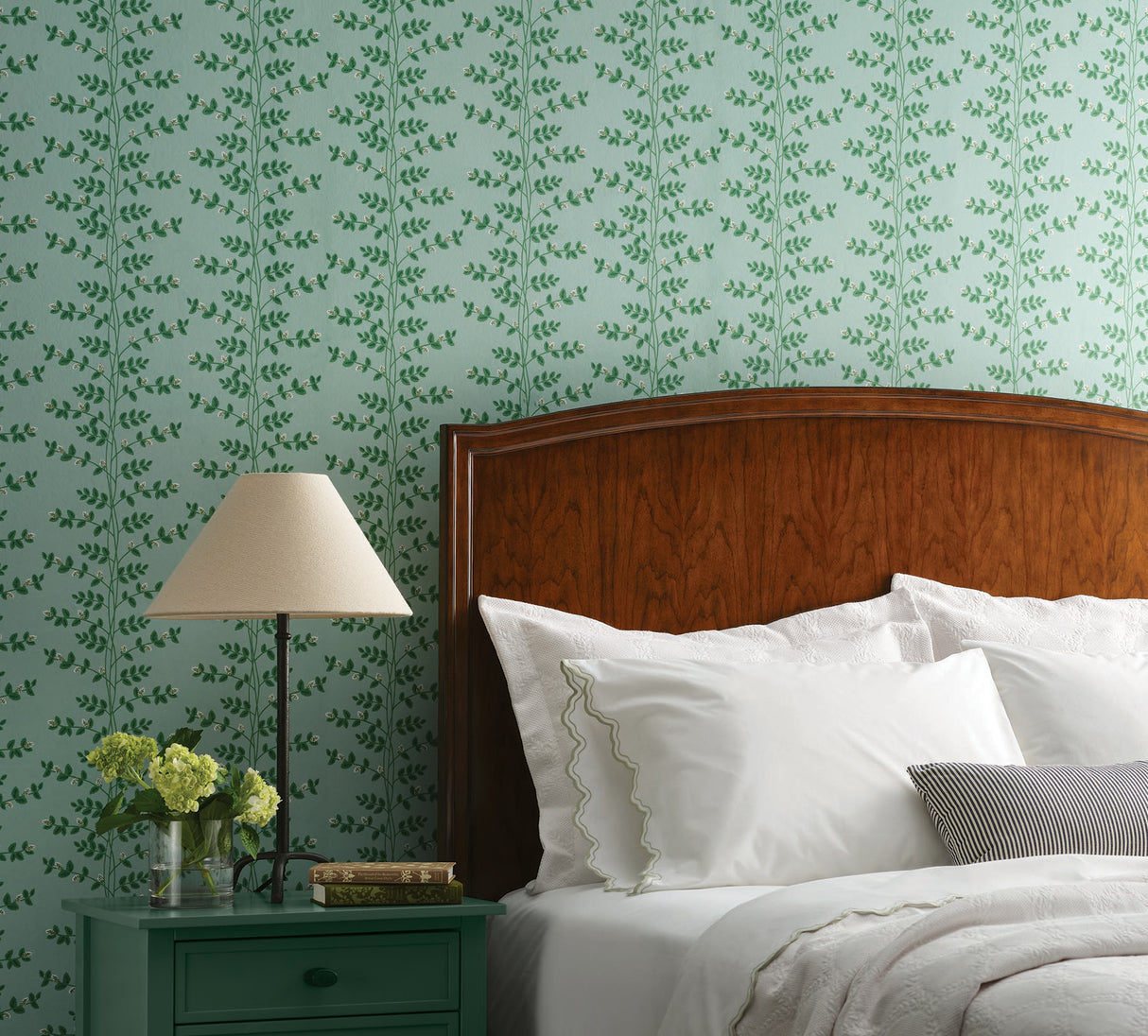 Rifle Paper Co. RF7421 Climbing Vine Soft Teal Wallpaper