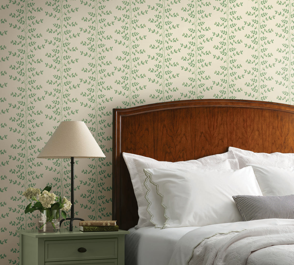 Rifle Paper Co. RF7423 Climbing Vine Linen Wallpaper