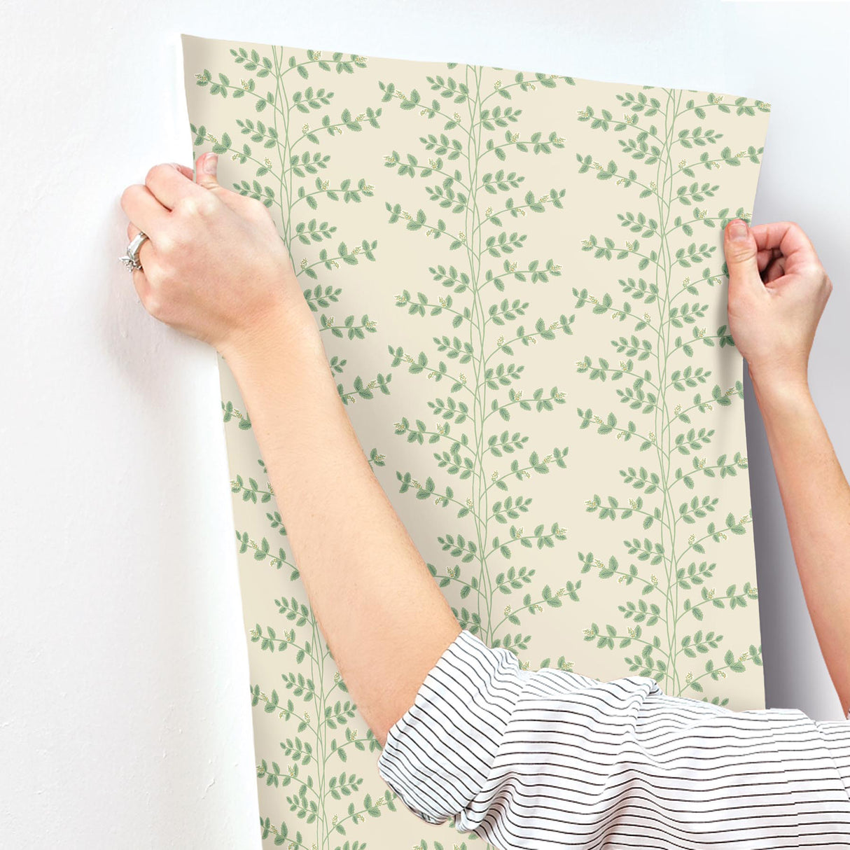 Rifle Paper Co. RF7423 Climbing Vine Linen Wallpaper