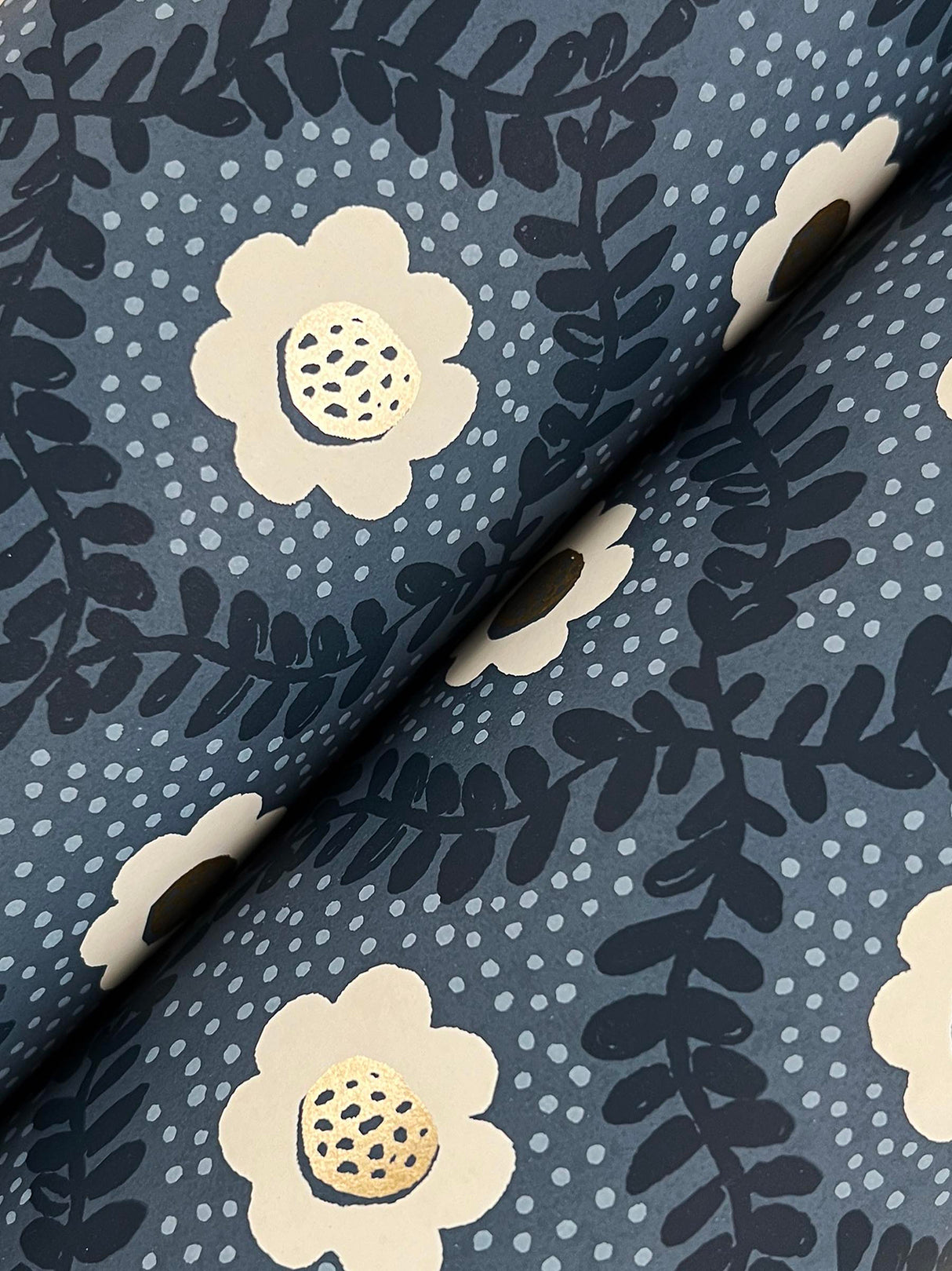 Rifle Paper Co. RF7441 Emma Navy Wallpaper