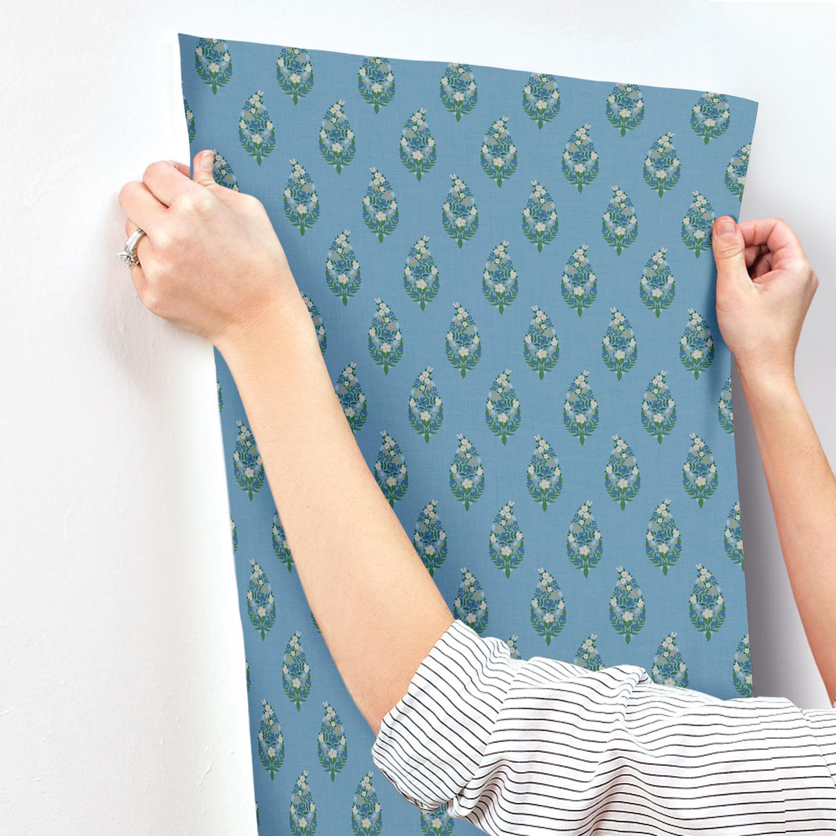 Rifle Paper Co. RF7473 Paisley Blue Wallpaper