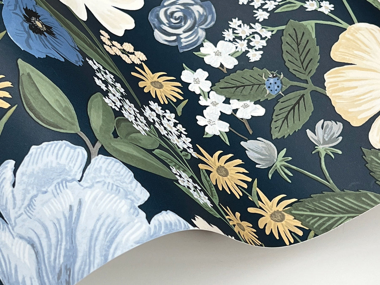 Rifle Paper Co. RF7494 Blossom Navy Wallpaper