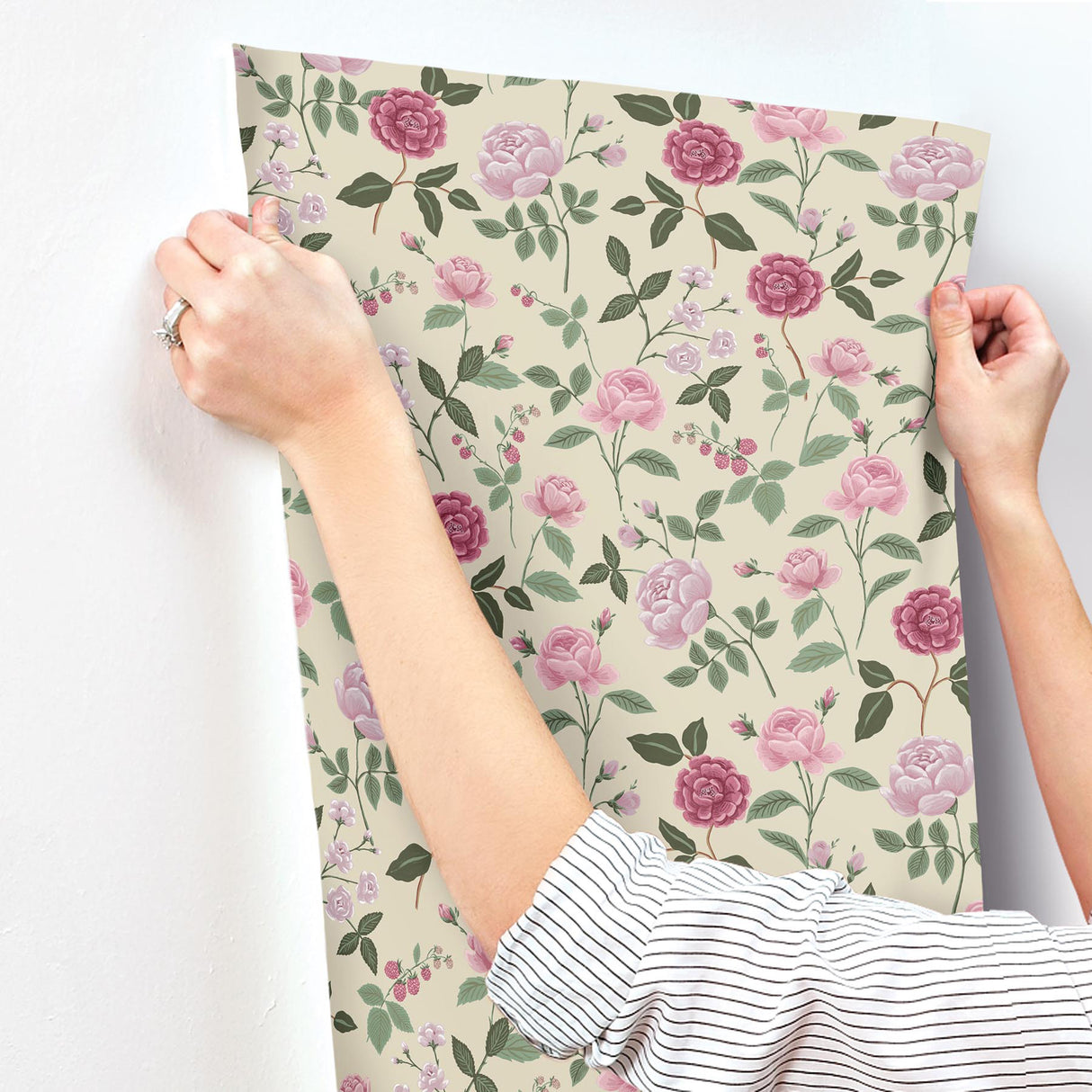 Rifle Paper Co. RF7541 Roses Linen Wallpaper