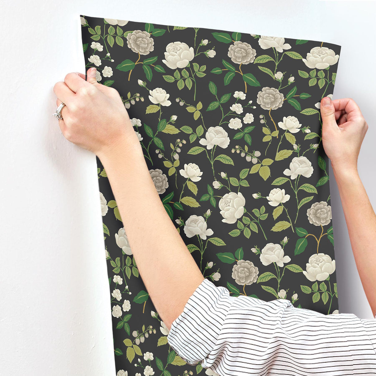 Rifle Paper Co. RF7542 Roses Black Wallpaper