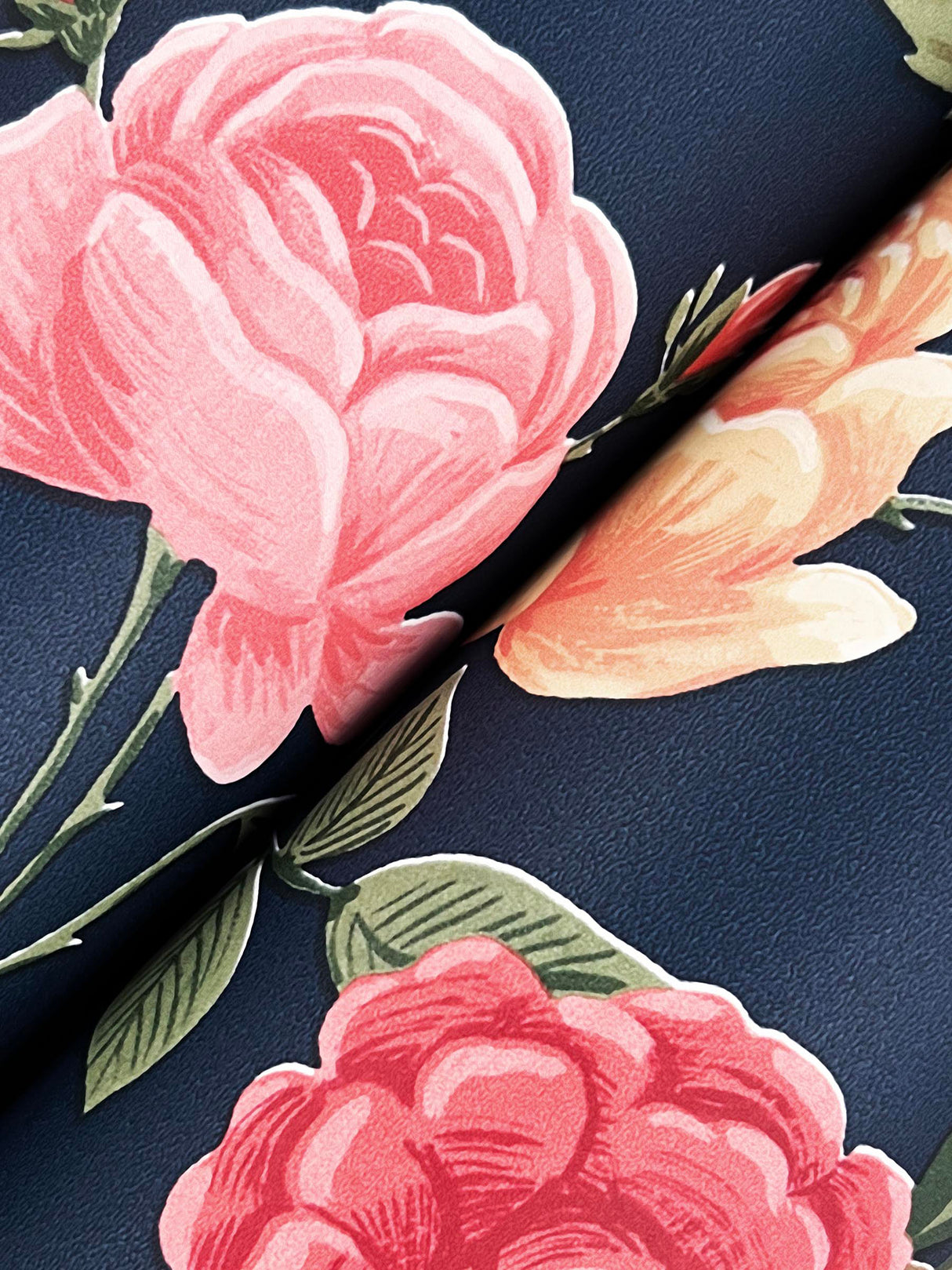 Rifle Paper Co. RF7544 Roses Navy Wallpaper