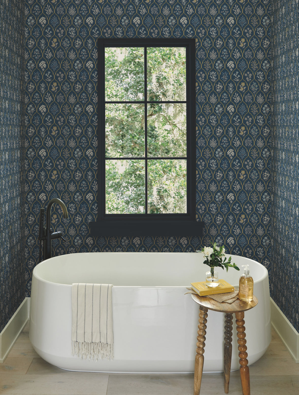 York RI5131 Hawthorne Navy & Gold Wallpaper